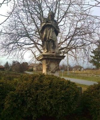 Fotka - Nepomuki Szent János szobra